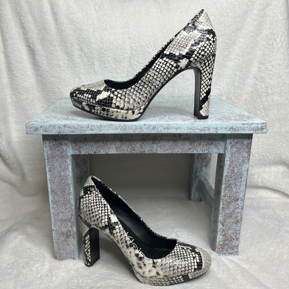 Calvin Klein Women's Snakeskin Print Platform High Heel Pumps Size 6.5
